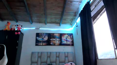 Snapshot of afrodita096 chatting on 01-25-25, 11:23 afrodita096 online show from 01-25-25, 11:23