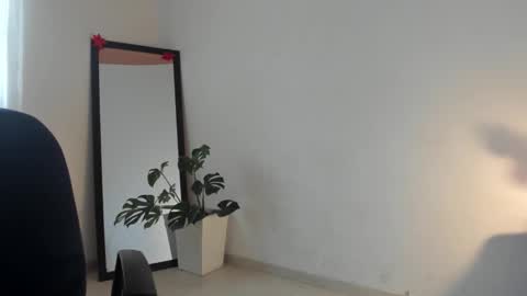 Snapshot of afrodita3123 chatting on 10-28-25, 02:53 Lorena online show from 10-28-25, 02:53