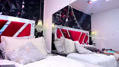 Snapshot of afroditagreenn chatting on 02-15-25, 04:25 Afrodita online show from 02-15-25, 04:25