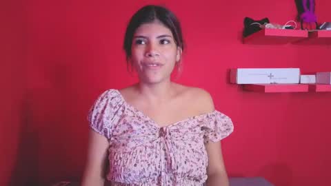 Snapshot of afroditamoore chatting on 10-14-25, 03:29 afroditamoore online show from 10-14-25, 03:29
