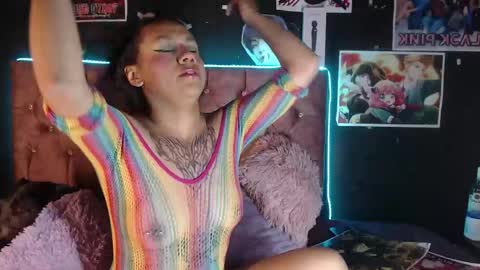 Snapshot of afroditaunu chatting on 03-05-25, 11:05 Cris owo online show from 03-05-25, 11:05