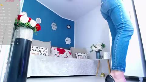 Amalia online show from 04-26-26, 02:59