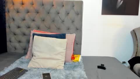 Snapshot of afrodiva69_ chatting on 02-25-26, 05:55 Afro Diva online show from 02-25-26, 05:55