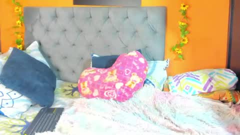 Snapshot of afrodiva69_ chatting on 07-28-26, 07:26 Afro Diva online show from 07-28-26, 07:26
