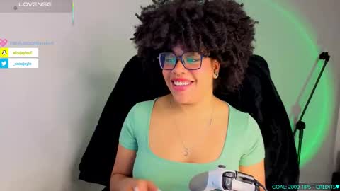 Snapshot of afrojayleof chatting on 10-30-25, 01:18 Jayle online show from 10-30-25, 01:18