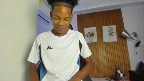 afrowayuu online show from 06-05-26, 05:51