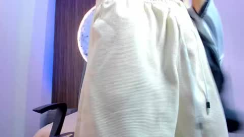 Snapshot of agarevans chatting on 03-04-26, 05:02 AGAR online show from 03-04-26, 05:02