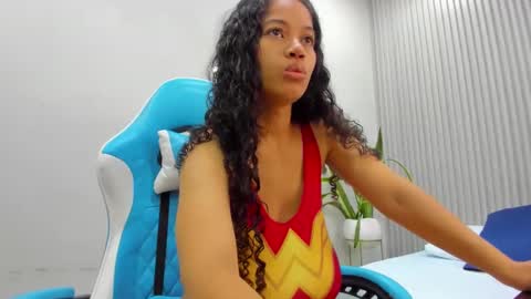 Snapshot of agata18_ chatting on 11-19-25, 12:27 A G A T A online show from 11-19-25, 12:27