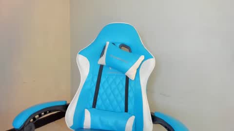 Snapshot of agata18_ chatting on 11-20-25, 12:49 A G A T A online show from 11-20-25, 12:49