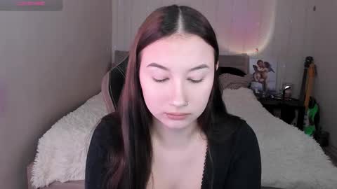 Snapshot of agata_cherry chatting on 11-16-25, 08:42 Eva online show from 11-16-25, 08:42