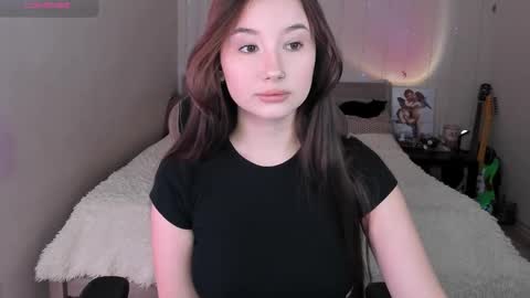 Snapshot of agata_cherry chatting on 11-20-25, 08:14 Eva online show from 11-20-25, 08:14