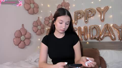 Snapshot of agata_cherry chatting on 02-24-26, 06:22 Eva online show from 02-24-26, 06:22