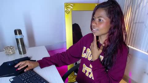 Snapshot of agata_grubisic chatting on 03-09-25, 07:15 Agata grubisic online show from 03-09-25, 07:15