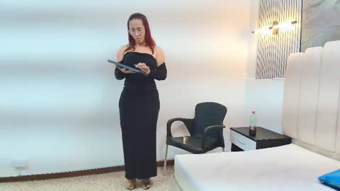 AGATHA online show from 01-16-26, 01:09