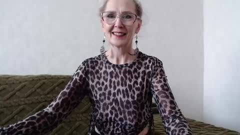 Snapshot of agatha_moore_ chatting on 01-14-25, 06:02 Agatha online show from 01-14-25, 06:02