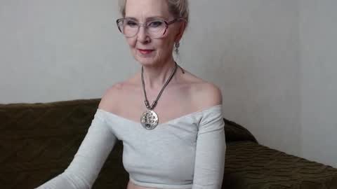 Snapshot of agatha_moore_ chatting on 02-19-25, 02:55 Agatha online show from 02-19-25, 02:55