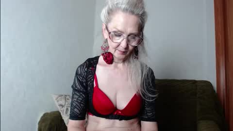 Snapshot of agatha_moore_ chatting on 11-15-25, 11:07 Agatha online show from 11-15-25, 11:07