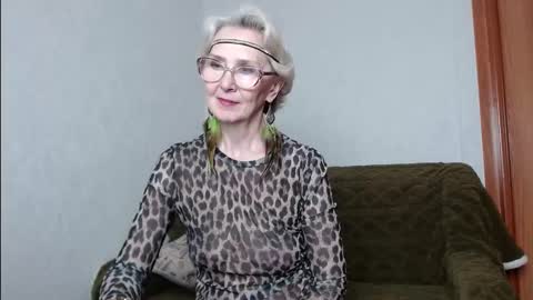 Snapshot of agatha_moore_ chatting on 11-30-25, 03:38 Agatha online show from 11-30-25, 03:38