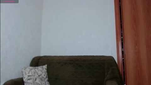 Snapshot of agatha_moore_ chatting on 12-20-25, 02:46 Agatha online show from 12-20-25, 02:46