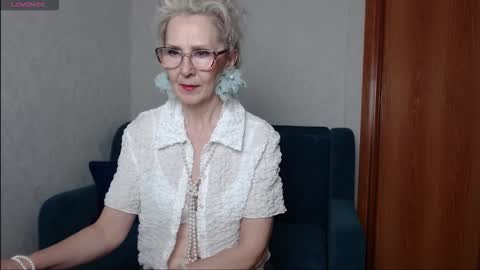 Snapshot of agatha_moore_ chatting on 02-24-26, 03:54 Agatha online show from 02-24-26, 03:54