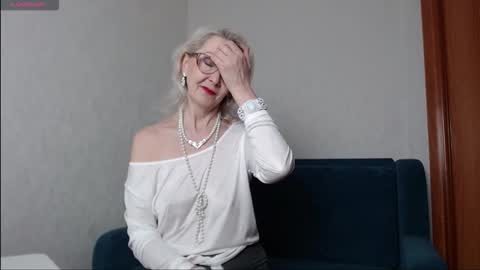 Snapshot of agatha_moore_ chatting on 03-05-26, 03:41 Agatha online show from 03-05-26, 03:41