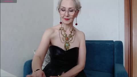 Snapshot of agatha_moore_ chatting on 03-10-26, 03:11 Agatha online show from 03-10-26, 03:11