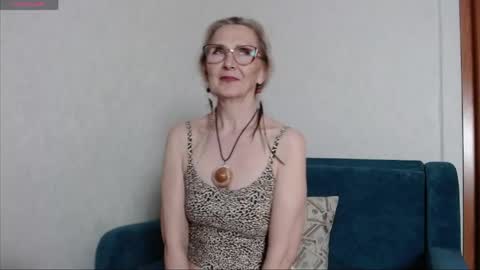 Agatha online show from 05-20-26, 04:02