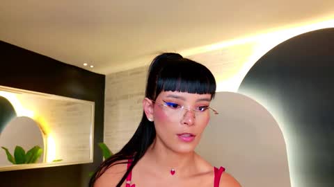 Agatha online show from 11-06-25, 09:26