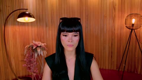 Agatha online show from 05-13-26, 08:49