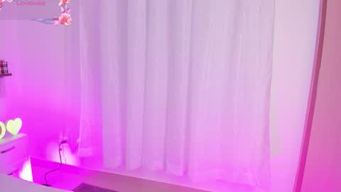 Agatha Owens online show from 12-22-25, 01:02