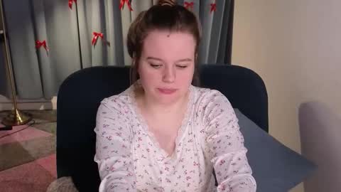 Snapshot of agatthgris chatting on 02-25-26, 09:46 agatthgris online show from 02-25-26, 09:46