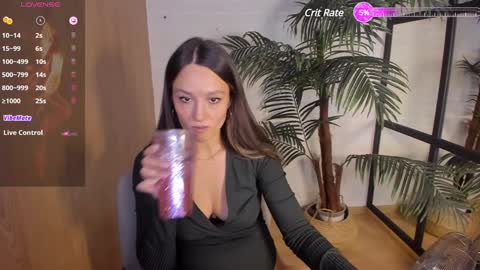 Snapshot of agnes_sky chatting on 12-14-24, 08:40 Agnes online show from 12-14-24, 08:40