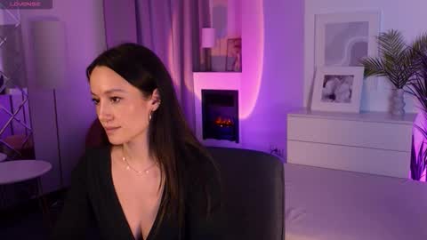 Snapshot of agnes_sky chatting on 11-30-25, 11:20 Agnes online show from 11-30-25, 11:20