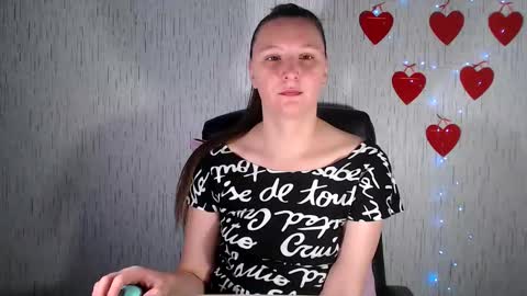 Snapshot of agnete_ chatting on 02-05-25, 05:20 encyclopedia of naughty online show from 02-05-25, 05:20