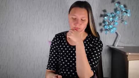 Snapshot of agnete_ chatting on 09-21-25, 04:14 encyclopedia of naughty online show from 09-21-25, 04:14