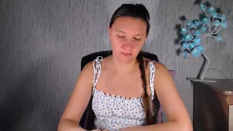 Snapshot of agnete_ chatting on 11-25-25, 02:44 encyclopedia of naughty online show from 11-25-25, 02:44