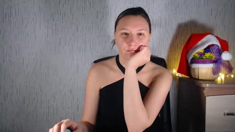 Snapshot of agnete_ chatting on 12-23-25, 04:43 encyclopedia of naughty online show from 12-23-25, 04:43