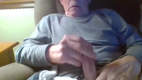 aguynrkfrd online show from 11-22-25, 10:47