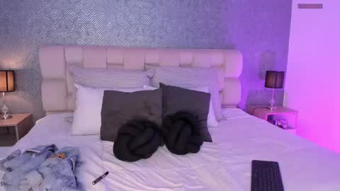 Ahmara  online show from 02-22-25, 11:35