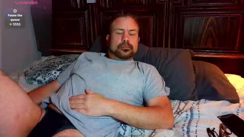 Blue Eyed Handsome Man online show from 02-18-26, 12:50