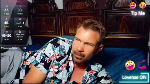 Blue Eyed Handsome Man online show from 04-30-26, 01:12