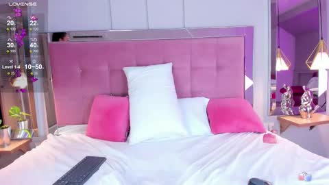 Snapshot of ahincale chatting on 03-06-25, 02:09 AHINOA online show from 03-06-25, 02:09