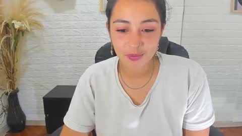 Snapshot of ahisha09 chatting on 02-26-25, 02:14 Ahisha online show from 02-26-25, 02:14