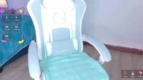 Ahvi Ebony online show from 12-22-25, 12:13