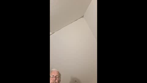 ahzakks1 online show from 04-01-26, 01:39