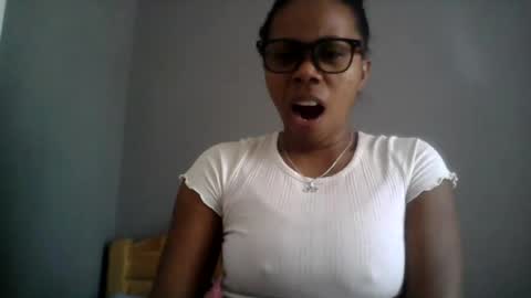 Snapshot of aicha_boobs chatting on 07-31-26, 08:25 Aicha boobs online show from 07-31-26, 08:25