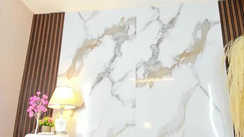 Aida  online show from 02-15-25, 03:28