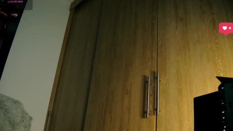 Aida  online show from 10-10-25, 10:14