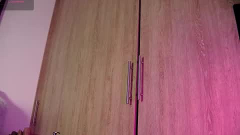 Aida  online show from 11-04-25, 11:42