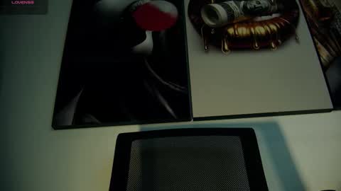 Aida  online show from 11-29-25, 10:18